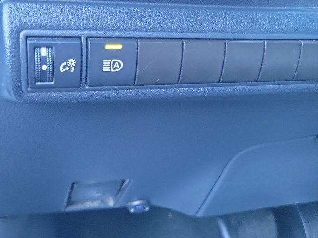 Used 2023 Toyota Corolla LE FWD image 15