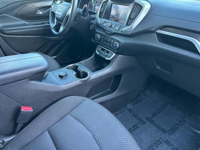 Used 2024 GMC Terrain SLE image 15