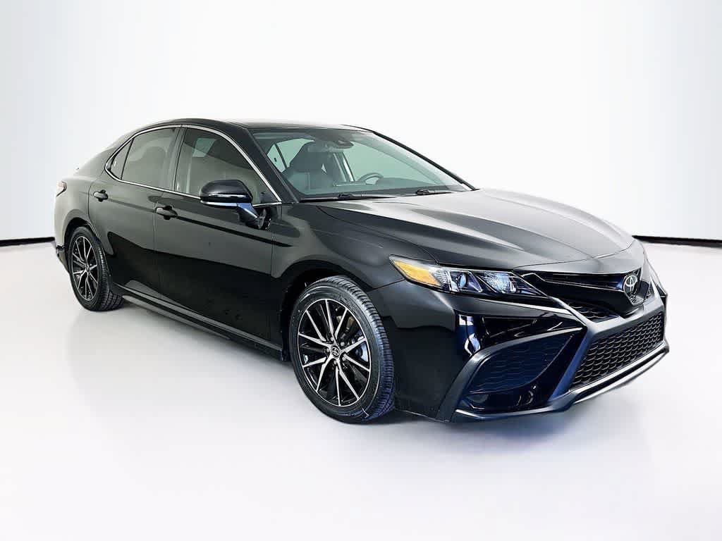 Used 2021 Toyota Camry SE FWD image 23