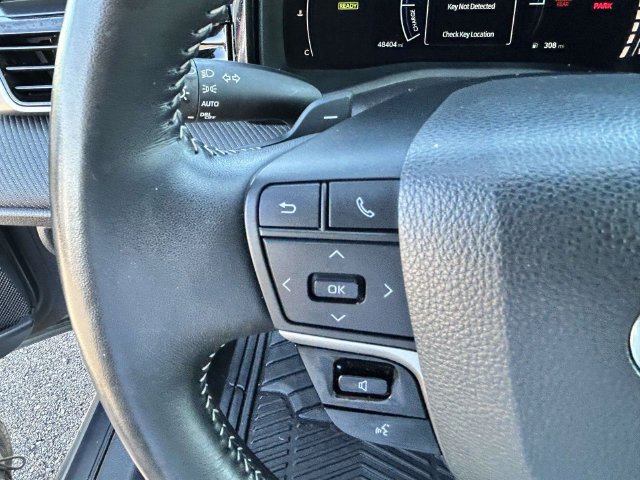 Used 2025 Toyota Camry SE FWD image 32