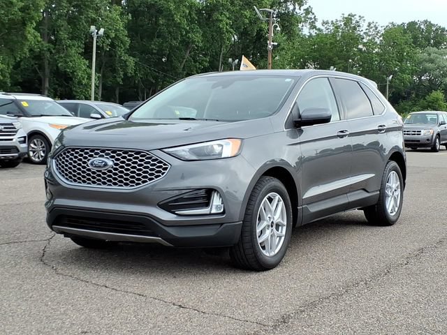 Certified 2023 Ford Edge SEL w/ Convenience Package AWD/4WD image 3