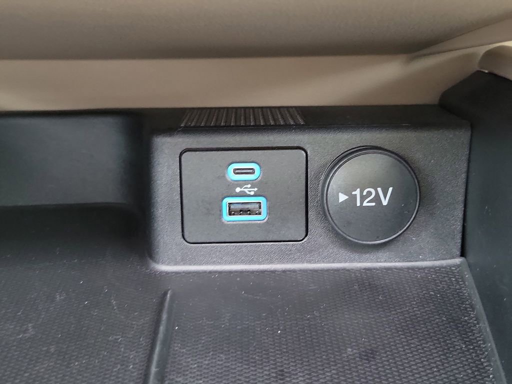 Certified 2022 Ford Escape SEL FWD image 35