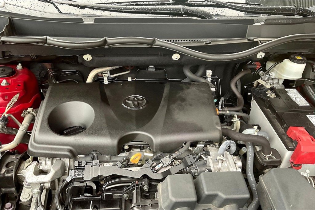 Used 2023 Toyota RAV4 XLE FWD image 31