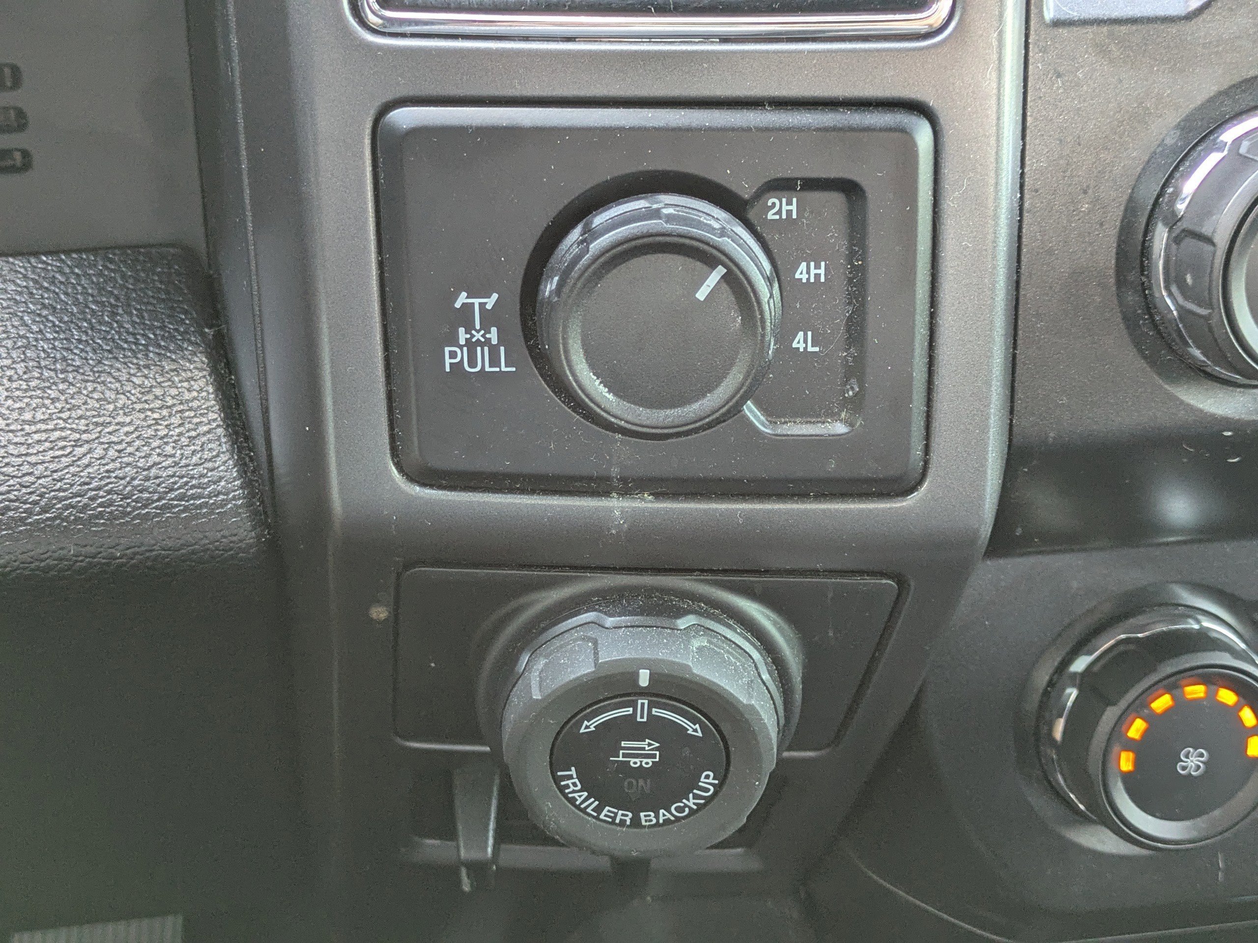 Certified 2020 Ford F150 XLT w/ Equipment Group 302A Luxury image 26