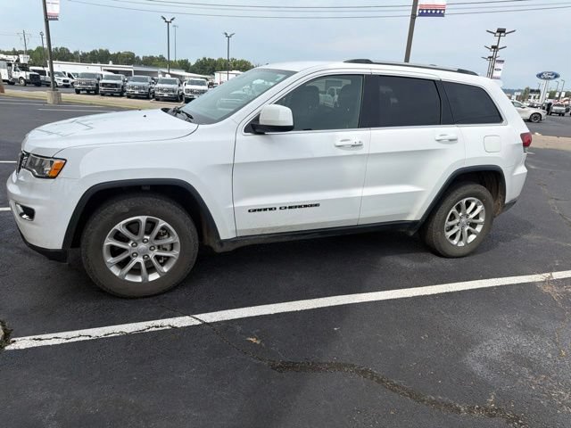 Used 2021 Jeep Grand Cherokee Laredo w/ Security & Convenience Group AWD/4WD image 4