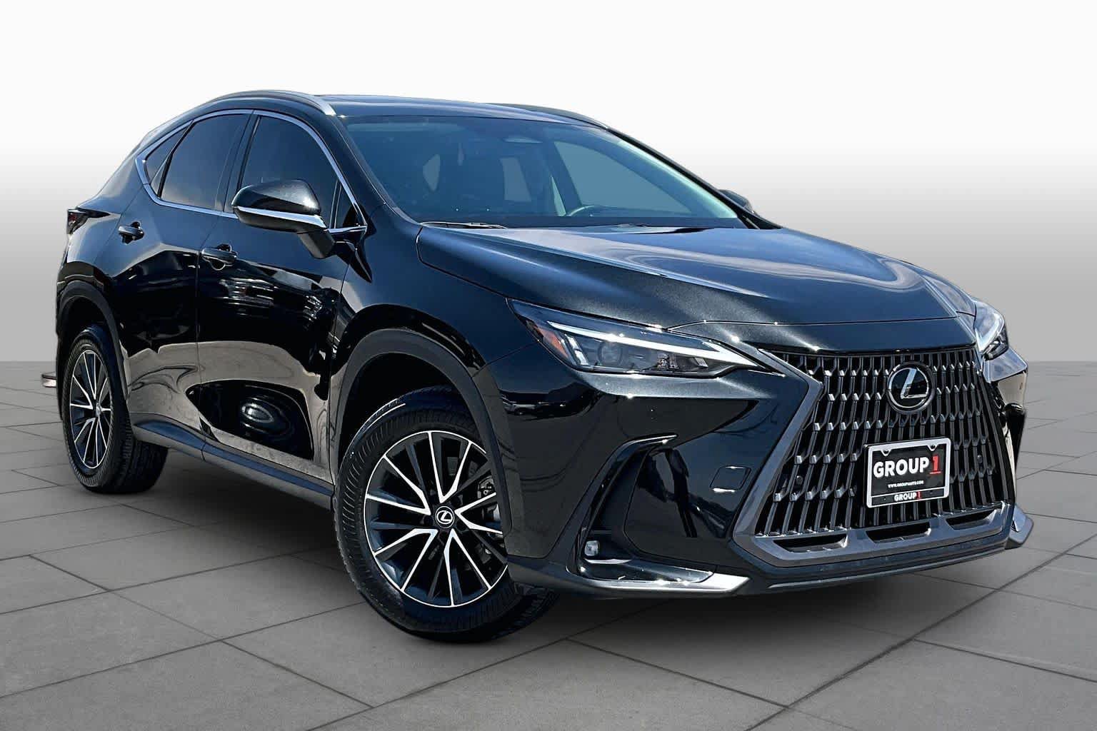 Used 2024 Lexus NX 250 FWD image 3