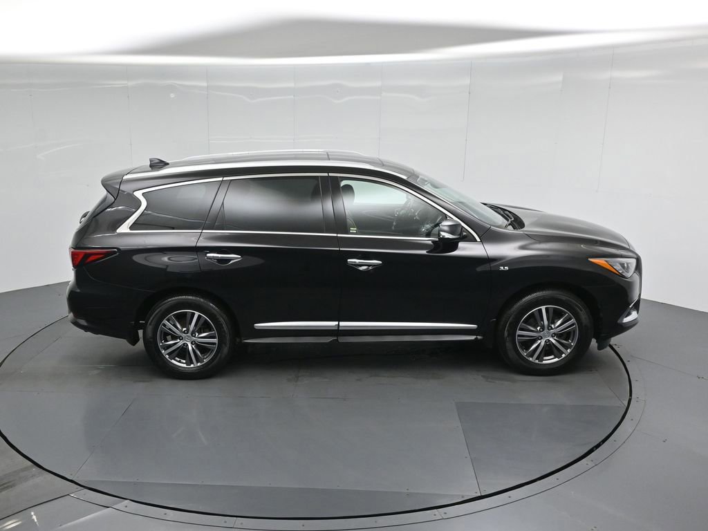 Used 2019 INFINITI QX60 Luxe w/ Essential Package image 10