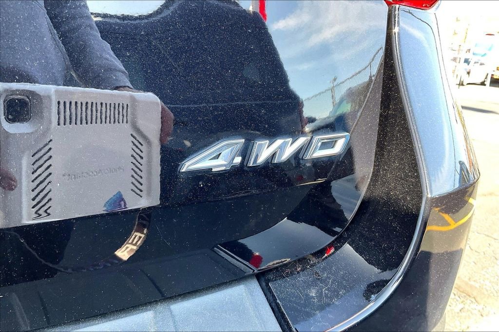 Certified 2023 Ford Explorer XLT w/ Equipment Group 202A image 7