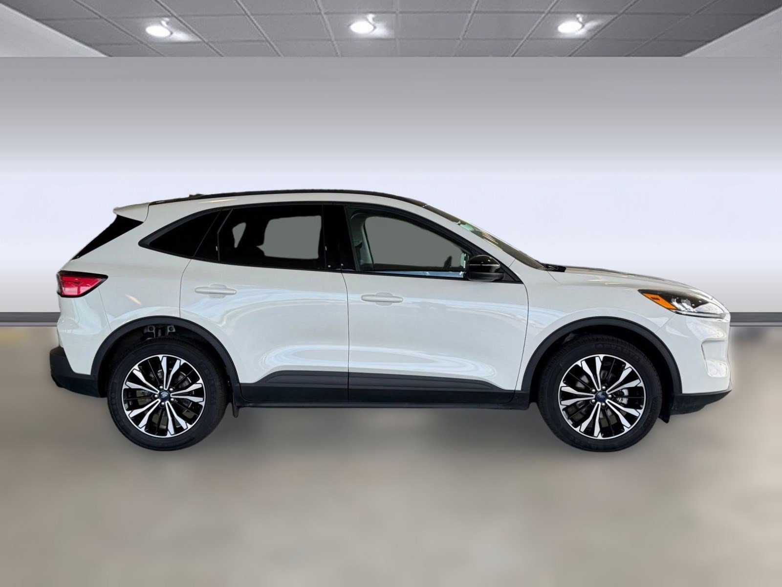 Certified 2022 Ford Escape SEL w/ SEL Stealth AWD Package image 8