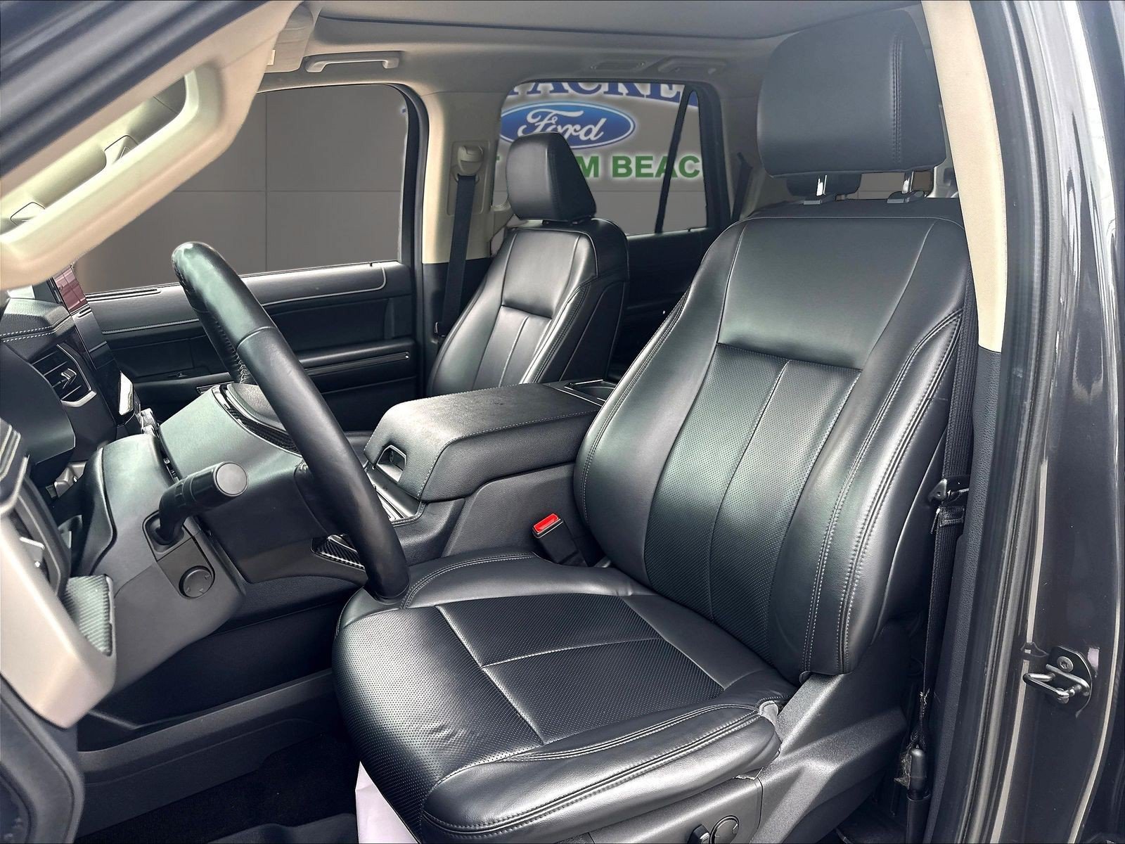 Certified 2023 Ford Expedition XLT RWD image 22