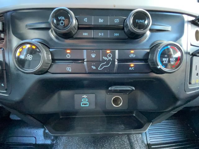 Certified 2023 Ford F550 4x4 Regular Cab Super Duty image 22