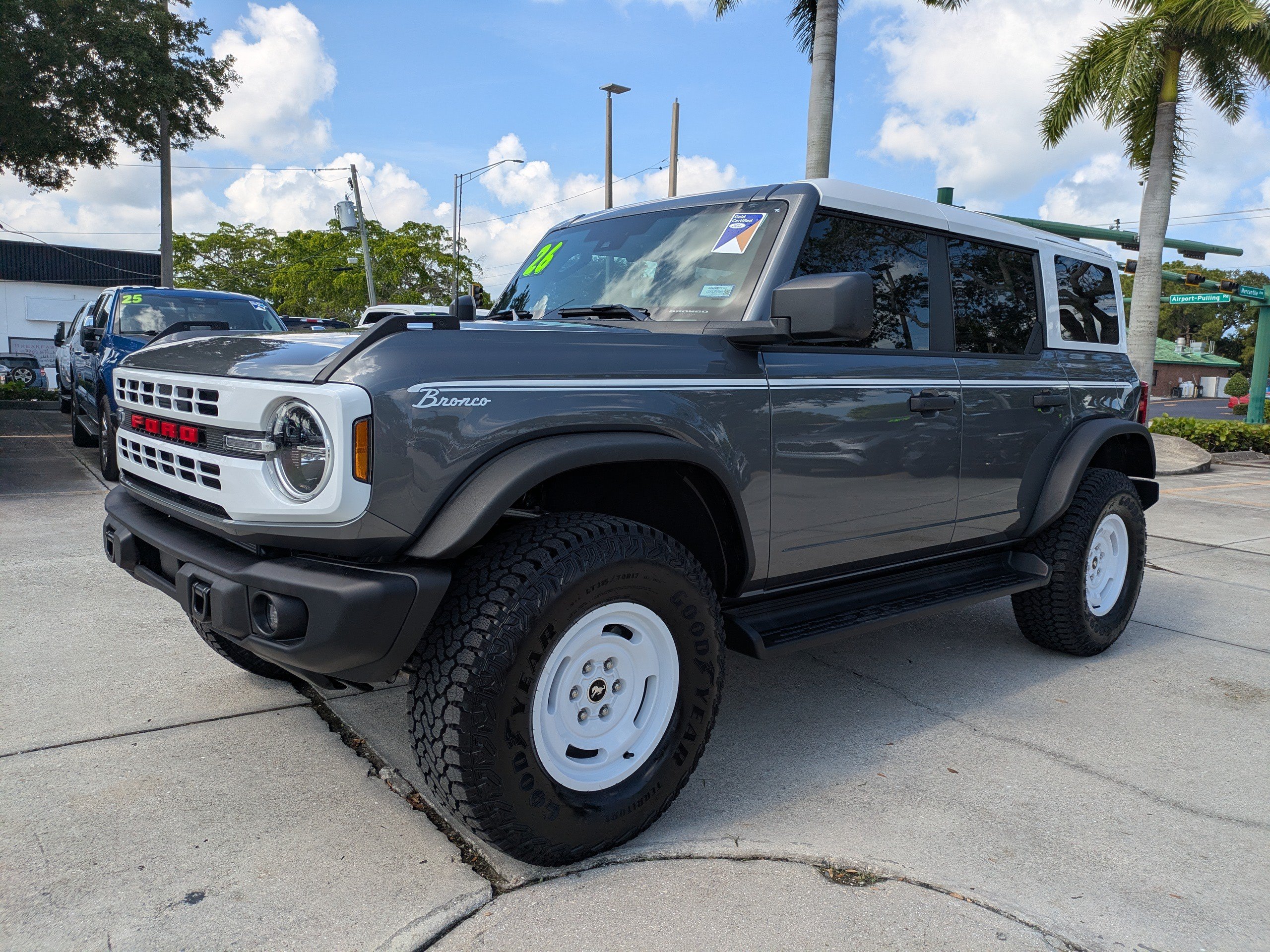 Certified 2026 Ford Bronco Heritage Edition AWD/4WD image 7