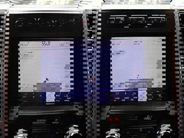 Certified 2020 Ford F450 Platinum w/ FX4 Off-Road Package image 32