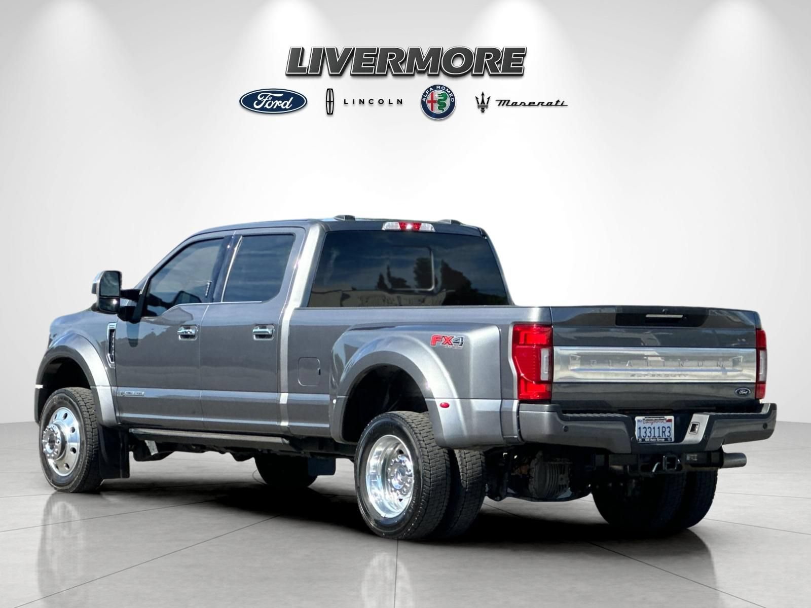 Certified 2022 Ford F450 Platinum w/ FX4 Off-Road Package AWD/4WD image 5
