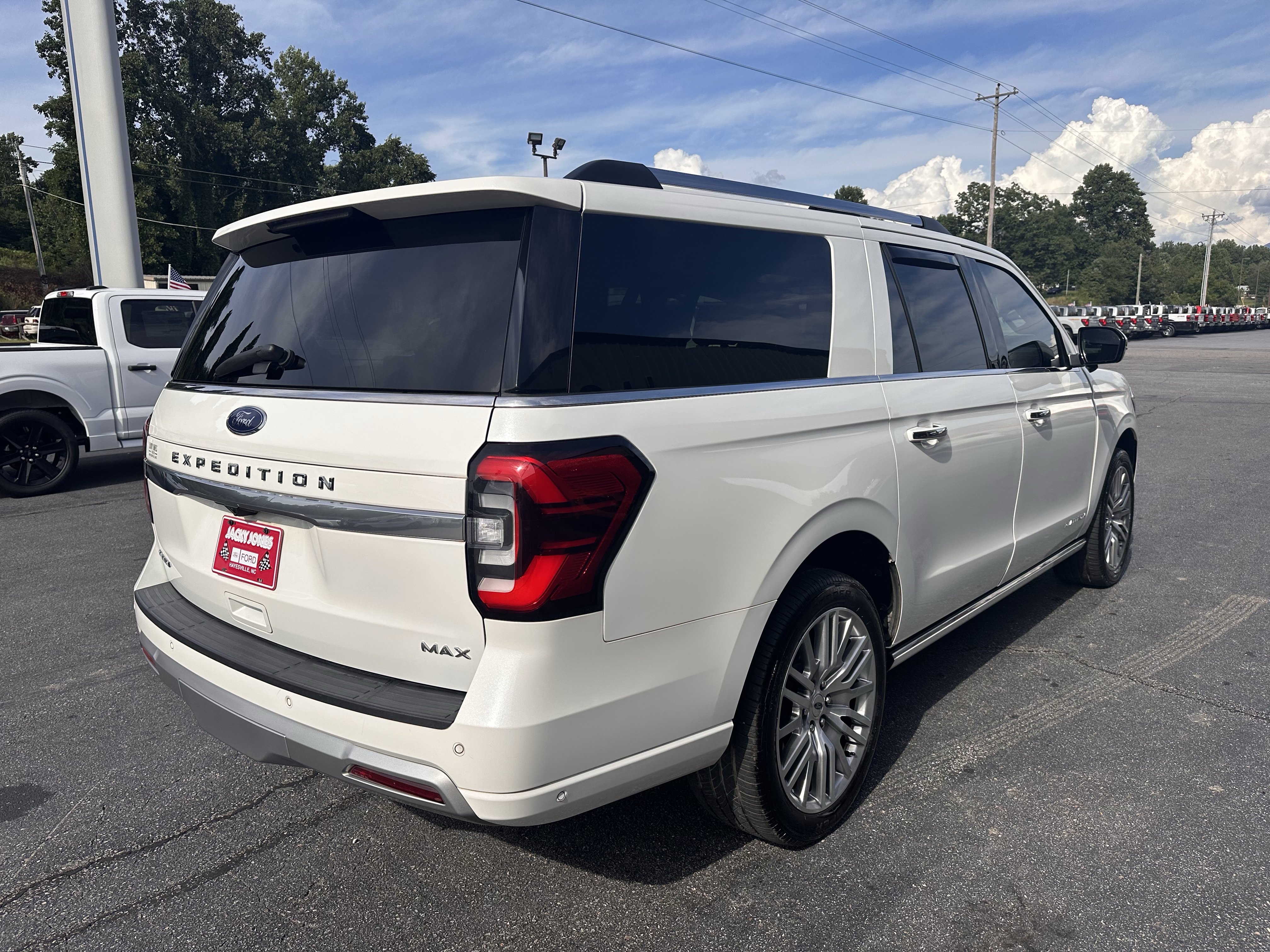 Certified 2024 Ford Expedition Max Platinum AWD/4WD image 6