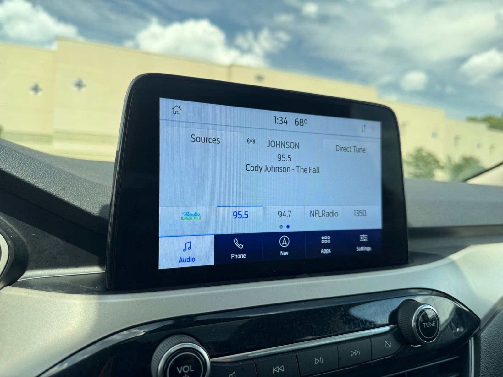Certified 2020 Ford Escape SE Sport FWD image 24