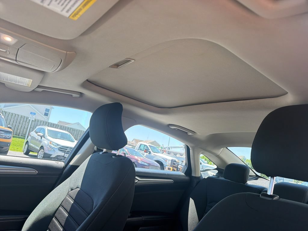 Certified 2019 Ford Fusion SE FWD image 27