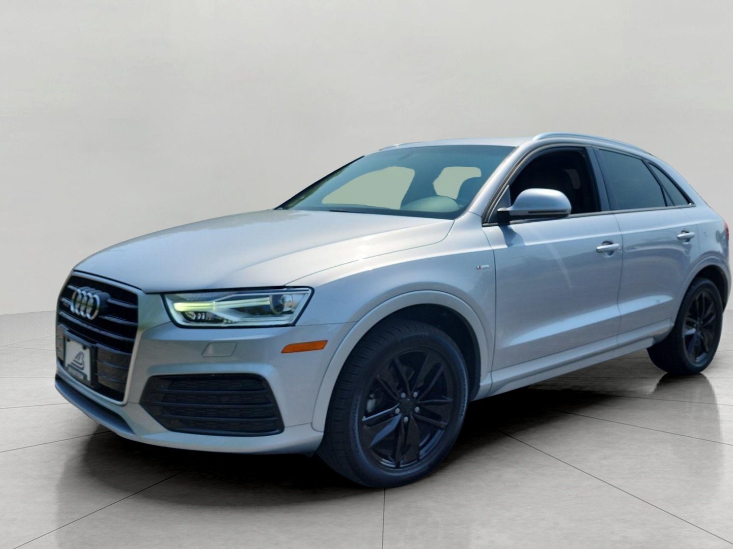 Used 2018 Audi Q3 2.0T Premium AWD/4WD image 3