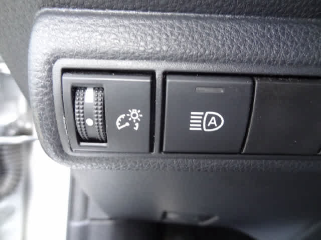 Used 2025 Toyota Corolla LE FWD image 16