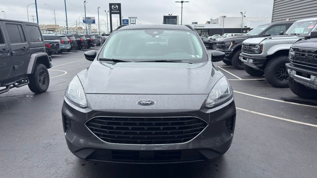 Certified 2022 Ford Escape SE w/ SE Sport Appearance Package AWD/4WD image 7