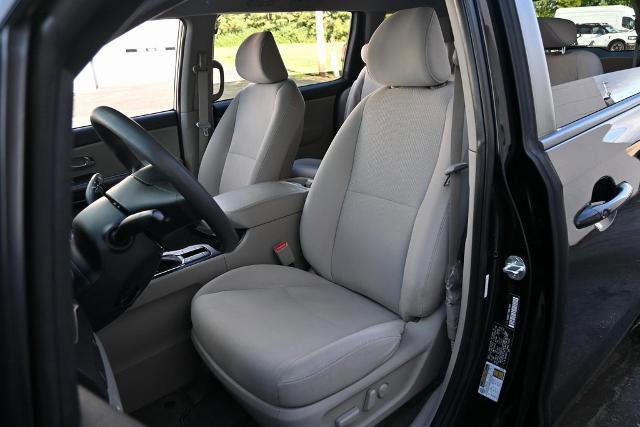 Used 2021 Kia Sedona LX image 20