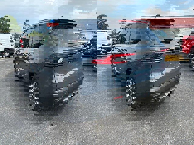 Used 2025 Toyota Grand Highlander AWD image 5