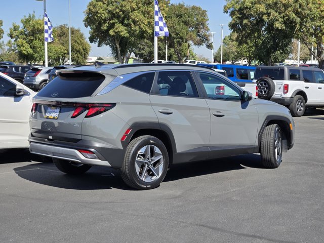 Used 2025 Hyundai Tucson SEL AWD/4WD image 4