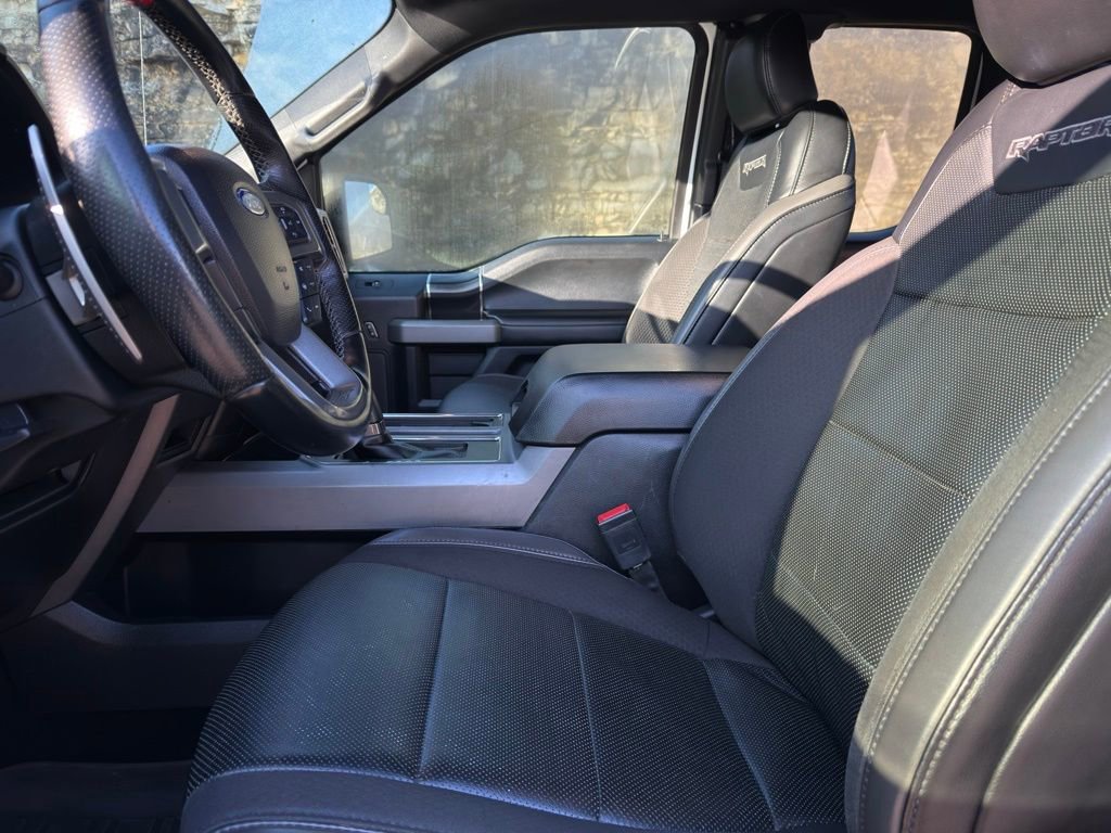 Certified 2019 Ford F150 Raptor w/ Equipment Group 801A Mid image 18