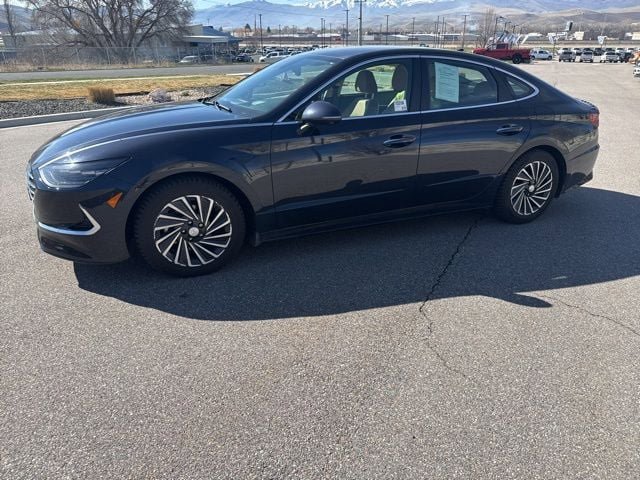 Used 2022 Hyundai Sonata Limited FWD image 2