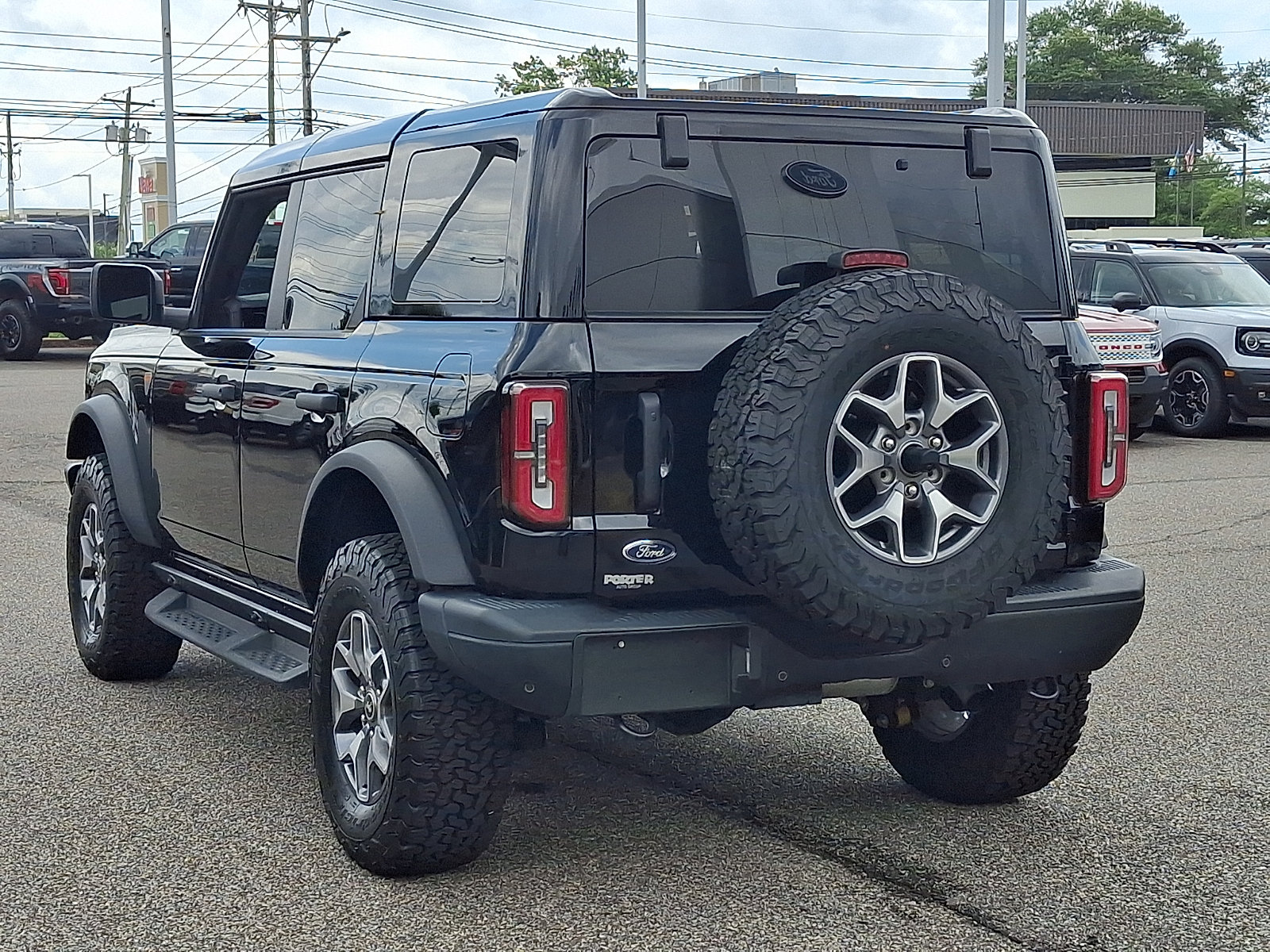 Certified 2025 Ford Bronco Badlands AWD/4WD image 8