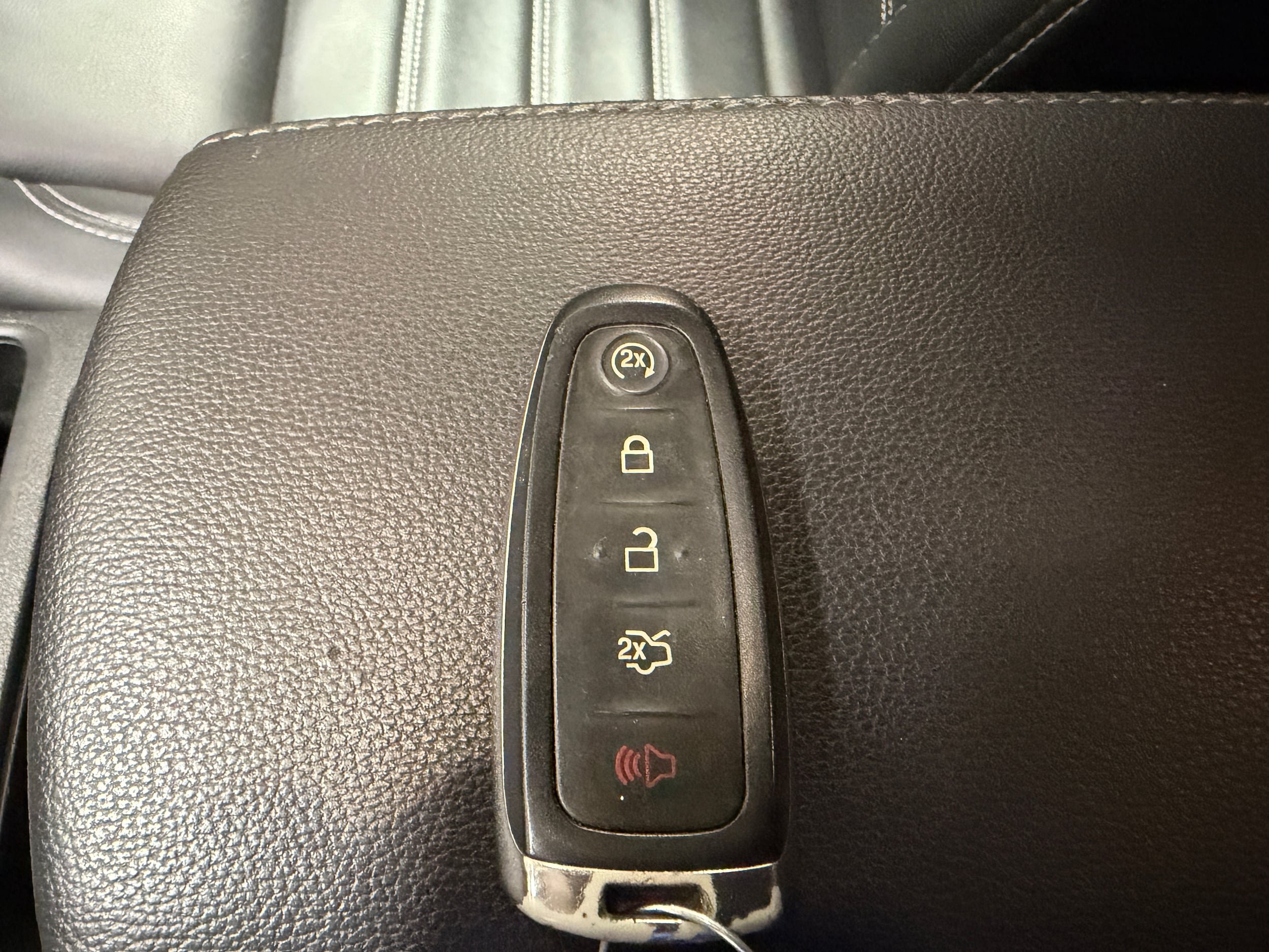 Certified 2019 Ford Escape SEL AWD/4WD image 36