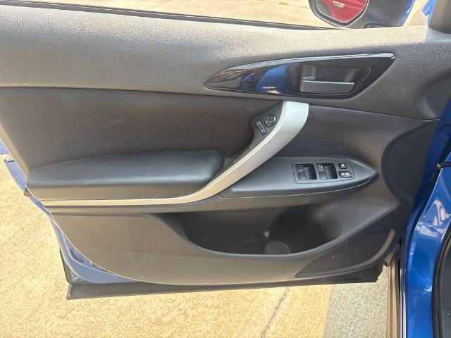 Used 2020 Mitsubishi Eclipse Cross ES FWD image 15