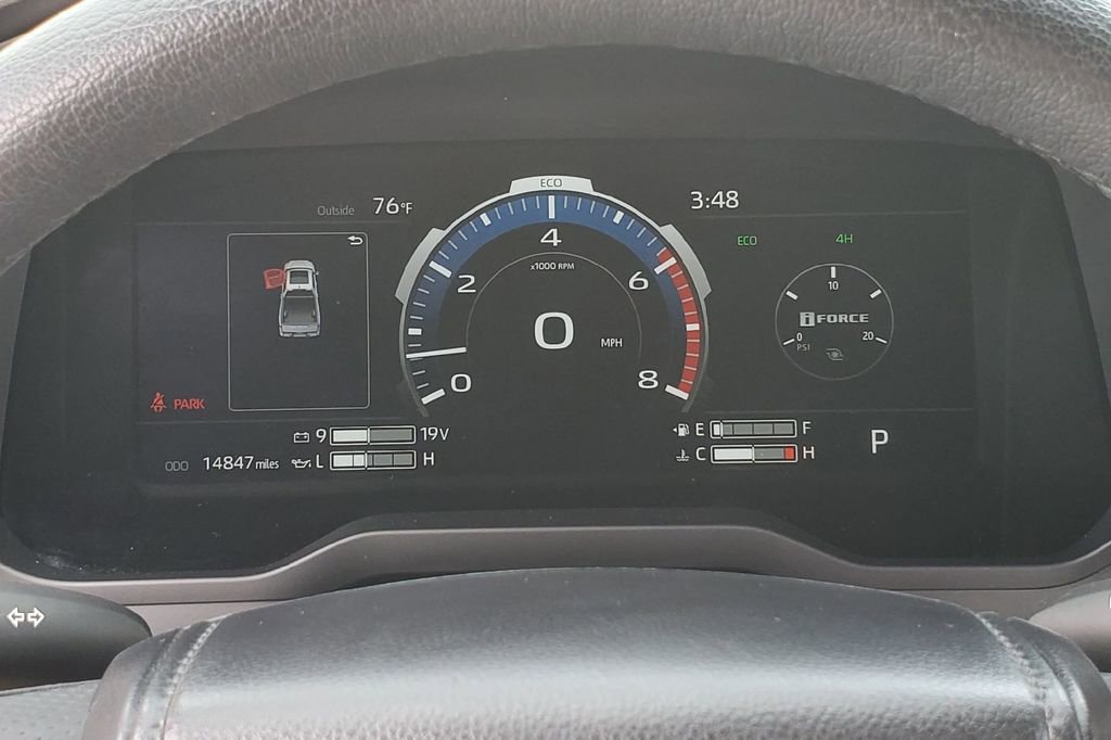 Used 2025 Toyota Tundra Limited w/ TRD Off-Road Package AWD/4WD image 9