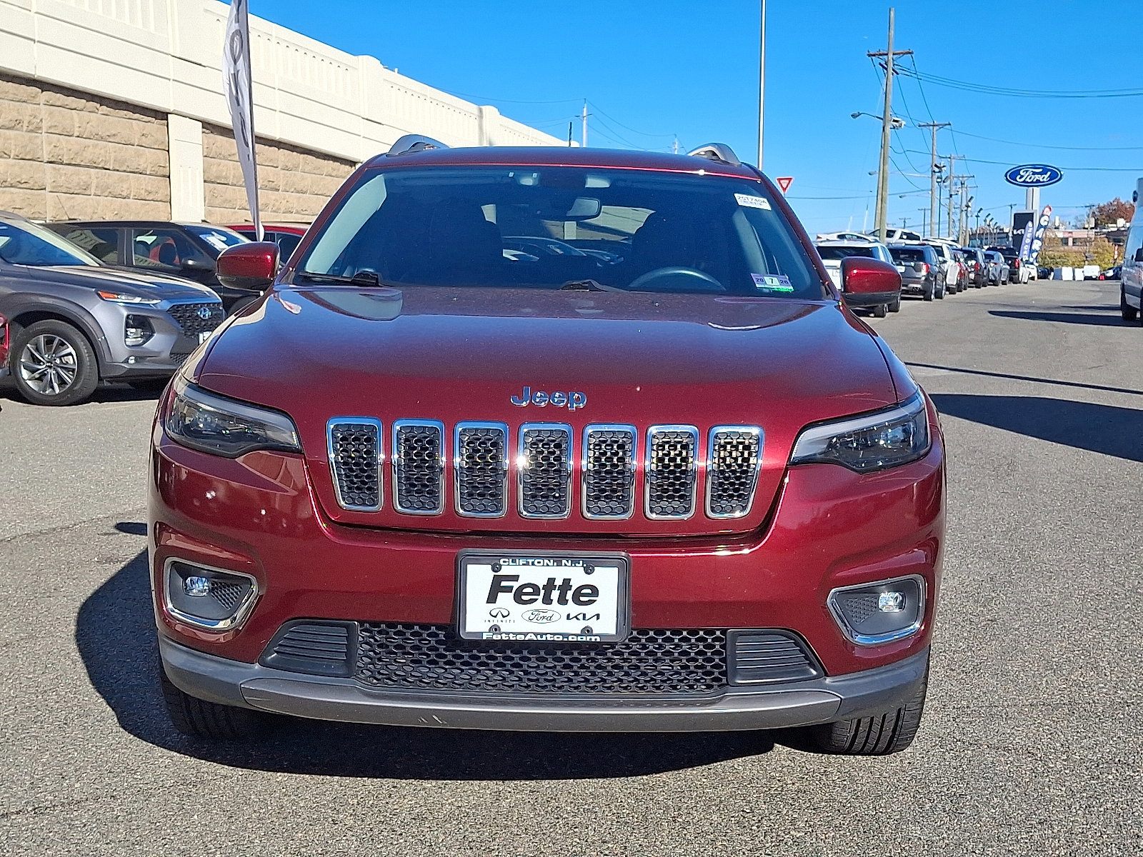 Used 2019 Jeep Cherokee Limited image 7