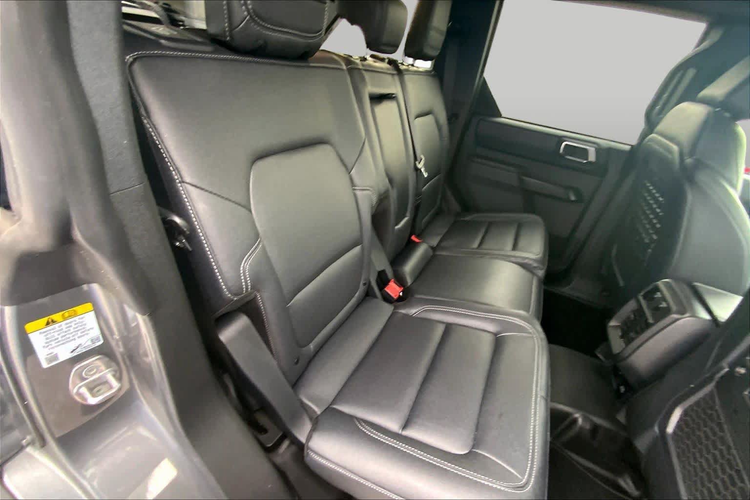 Certified 2025 Ford Bronco Badlands AWD/4WD image 20