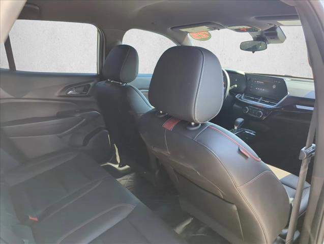 Used 2025 Chevrolet Trax RS image 24