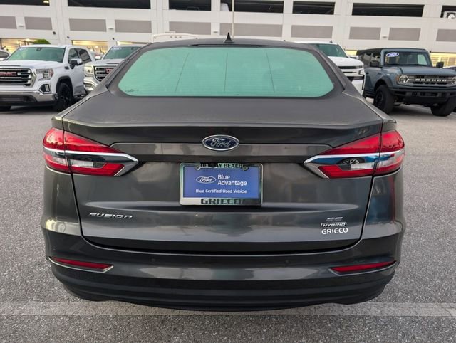 Certified 2020 Ford Fusion SE image 2