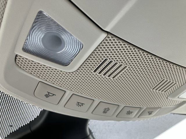 Certified 2024 Ford Edge Titanium w/ Equipment Group 301A image 31