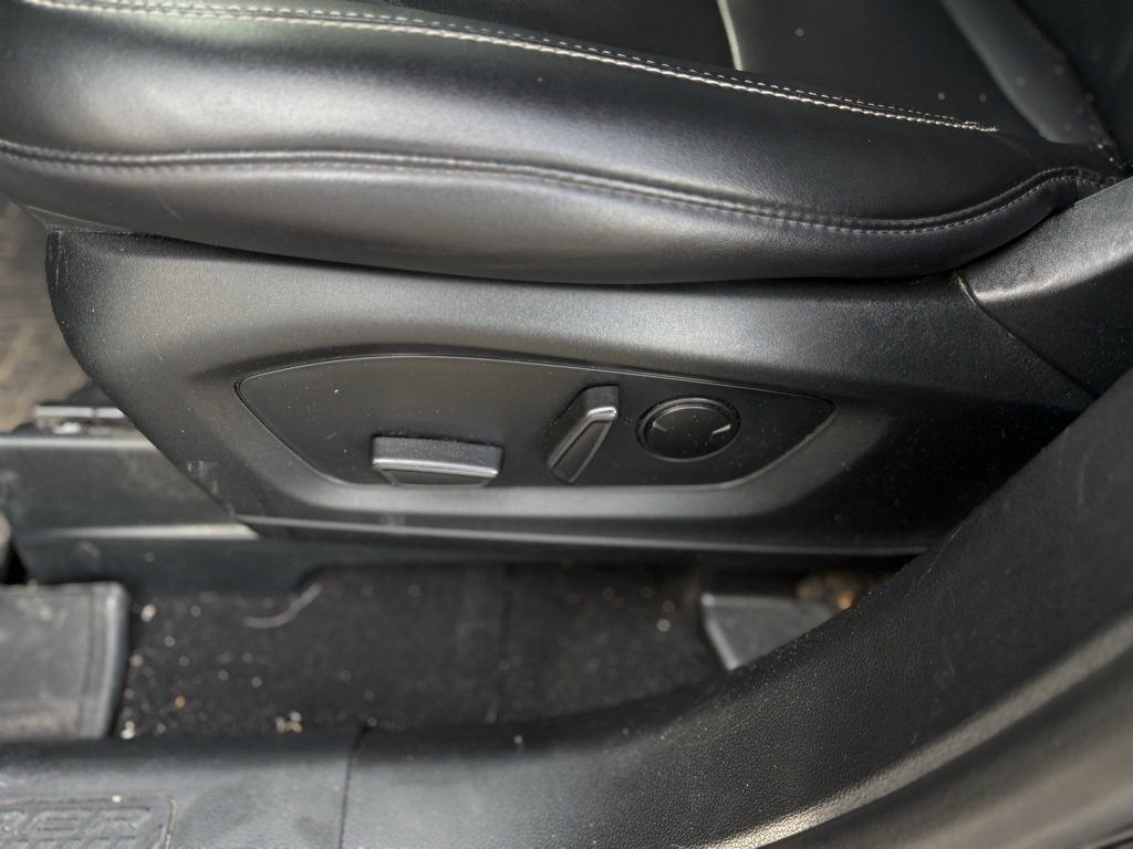 Certified 2023 Ford Explorer XLT w/ Equipment Group 202A image 11