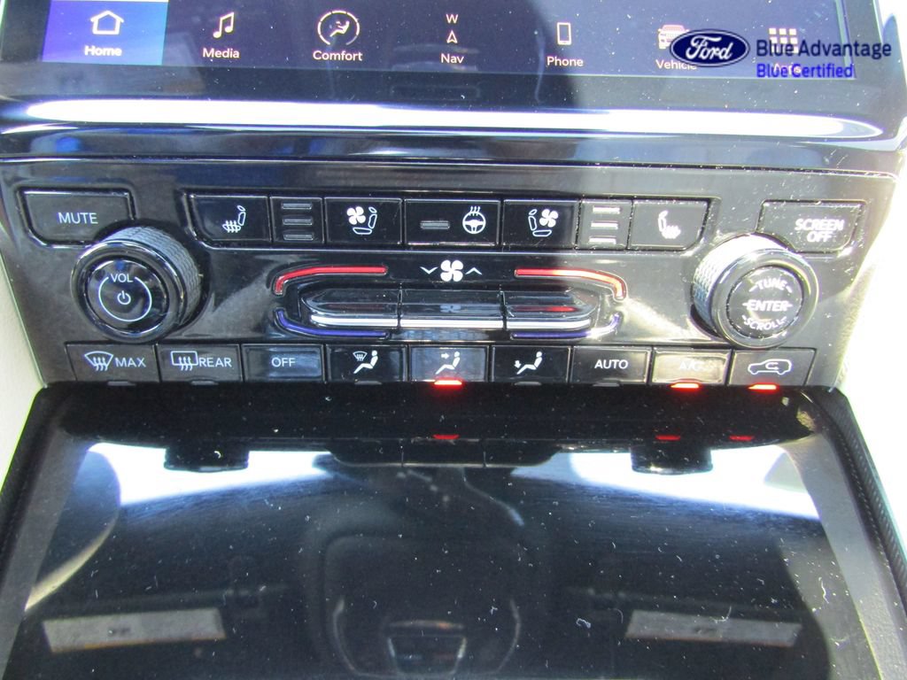 Used 2024 Jeep Grand Cherokee L Limited w/ Luxury Tech Group II AWD/4WD image 25