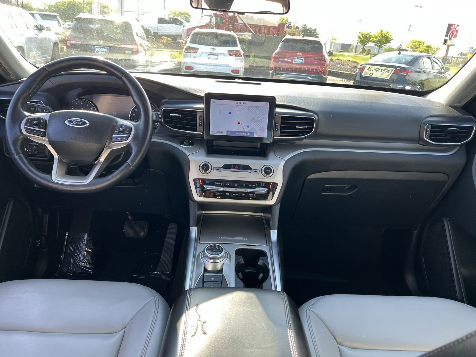 Certified 2021 Ford Explorer XLT w/ Equipment Group 202A AWD/4WD image 23