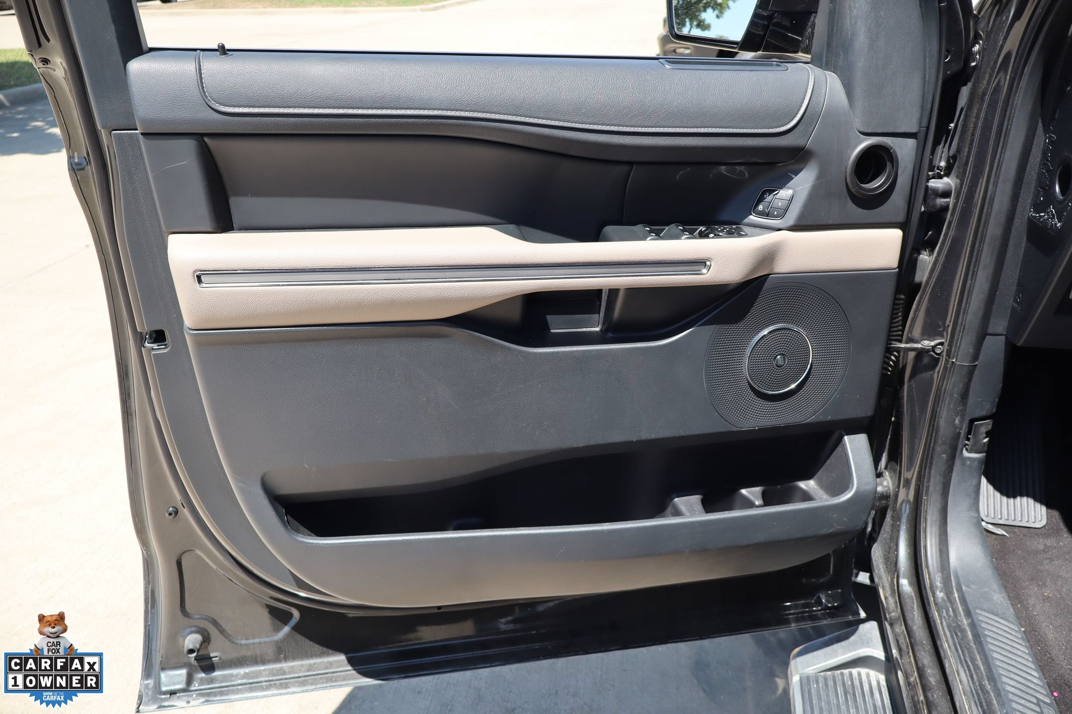 Certified 2023 Ford Expedition Max Limited RWD image 12