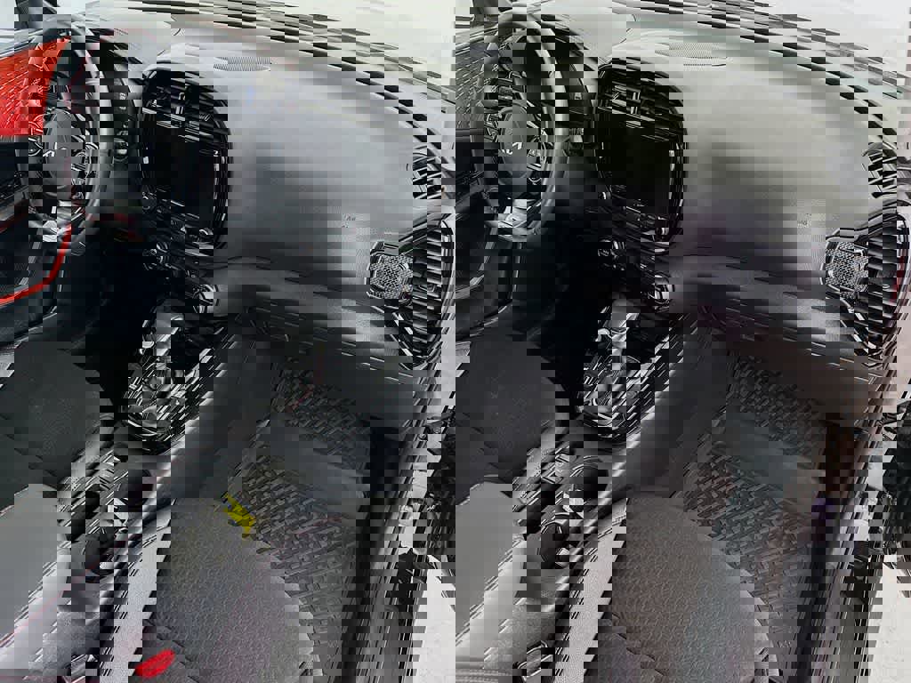 Used 2025 Kia Soul GT-Line w/ GT-Line Technology Package image 34