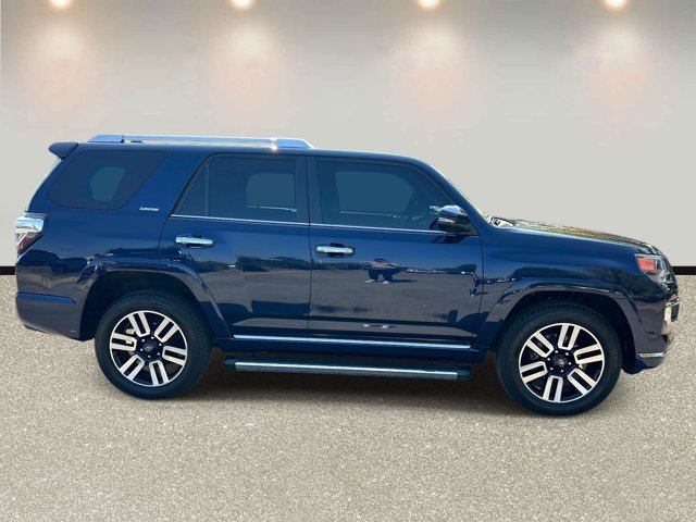 Used 2024 Toyota 4Runner Limited AWD/4WD image 4