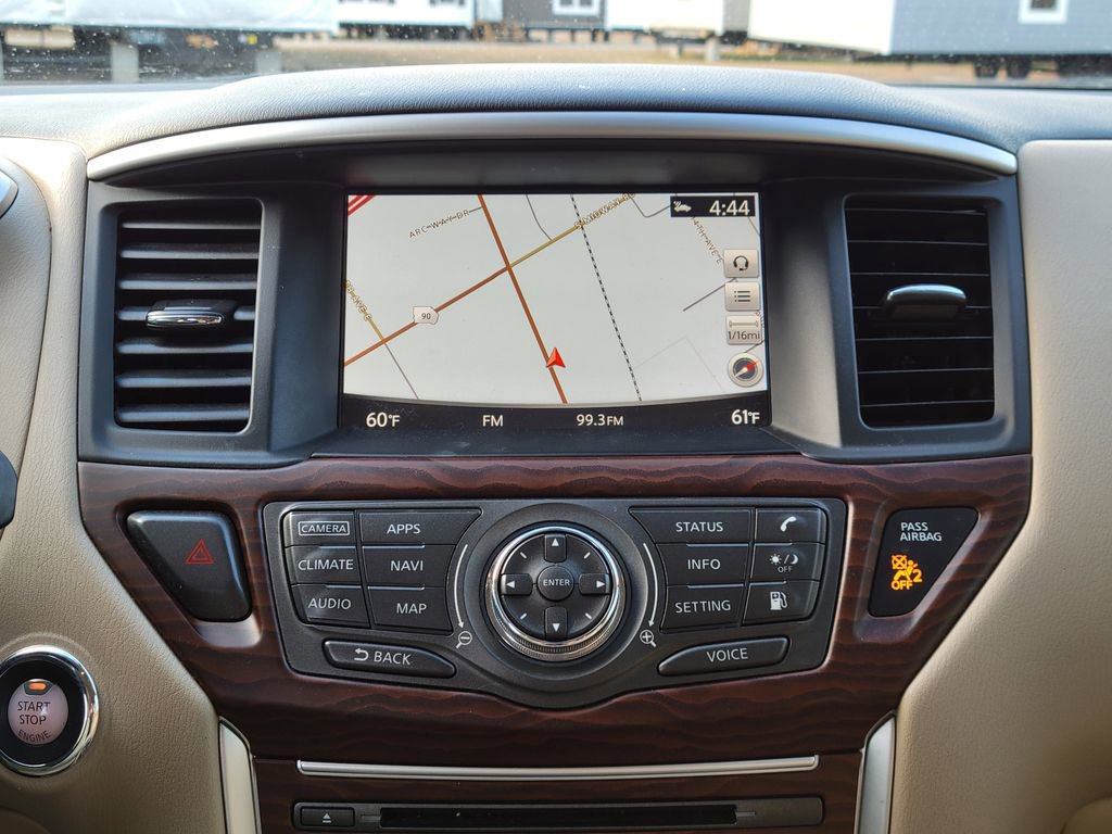 Used 2020 Nissan Pathfinder Platinum w/ Cargo Package image 22