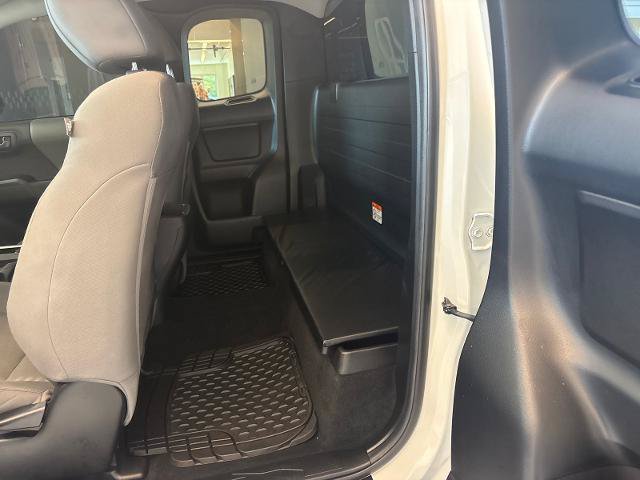Used 2023 Toyota Tacoma SR RWD image 10