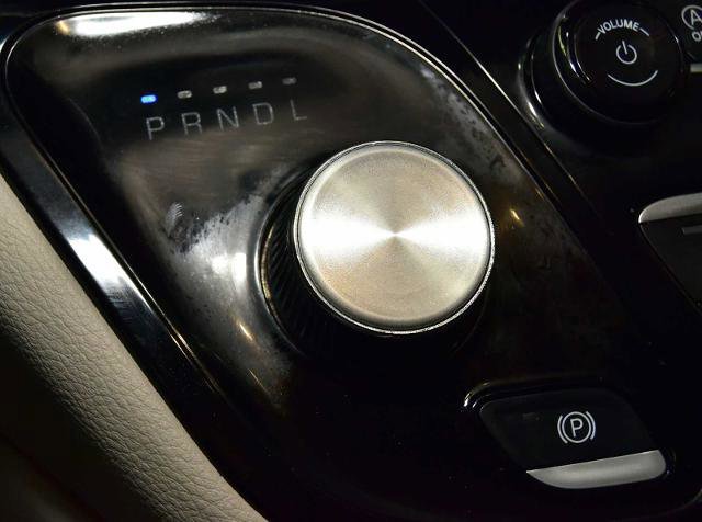 Used 2023 Chrysler Pacifica Limited image 20