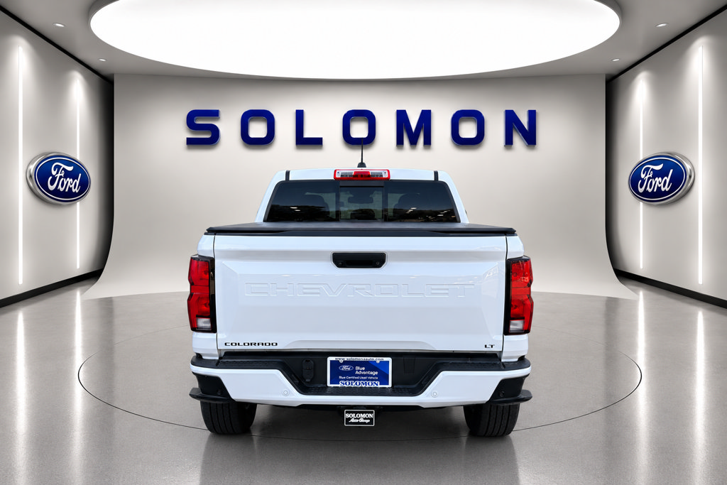 Used 2024 Chevrolet Colorado LT w/ LT Convenience Package III AWD/4WD image 7