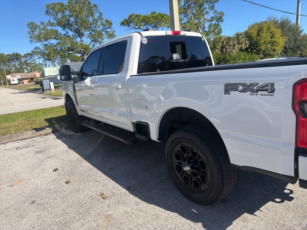 Certified 2024 Ford F250 Lariat w/ Black Appearance Package image 13