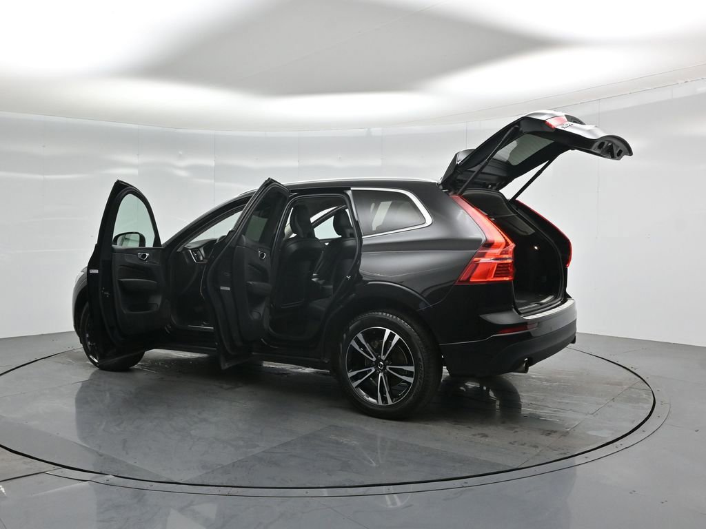 Used 2021 Volvo XC60 T5 Momentum w/ Premium Package image 57